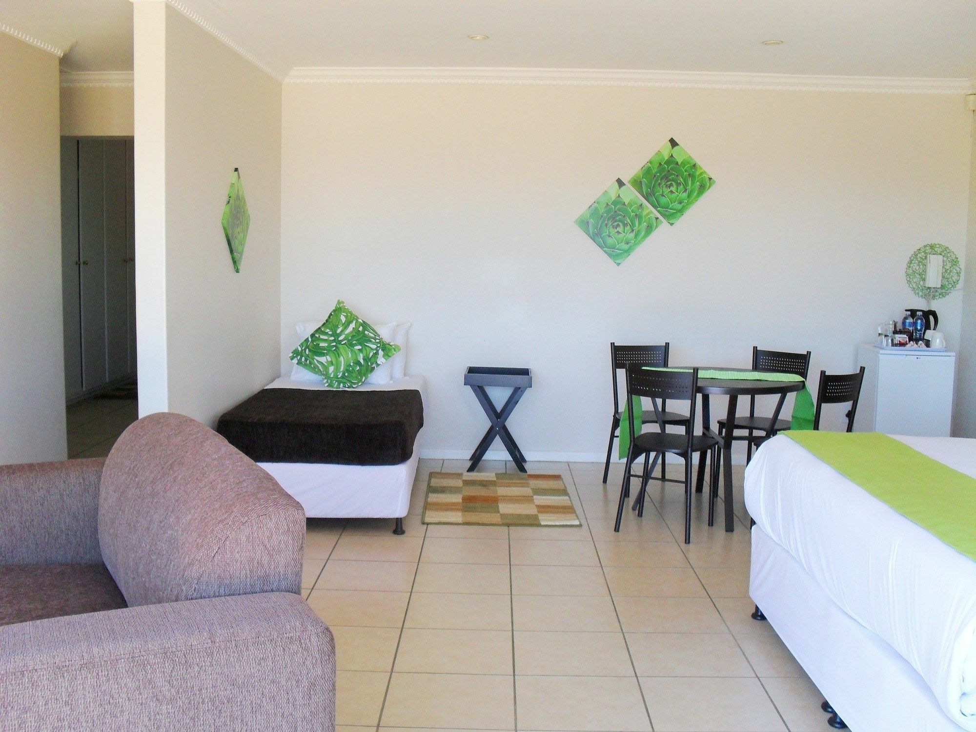8 Royal Palm B&B Umhlanga Exterior photo