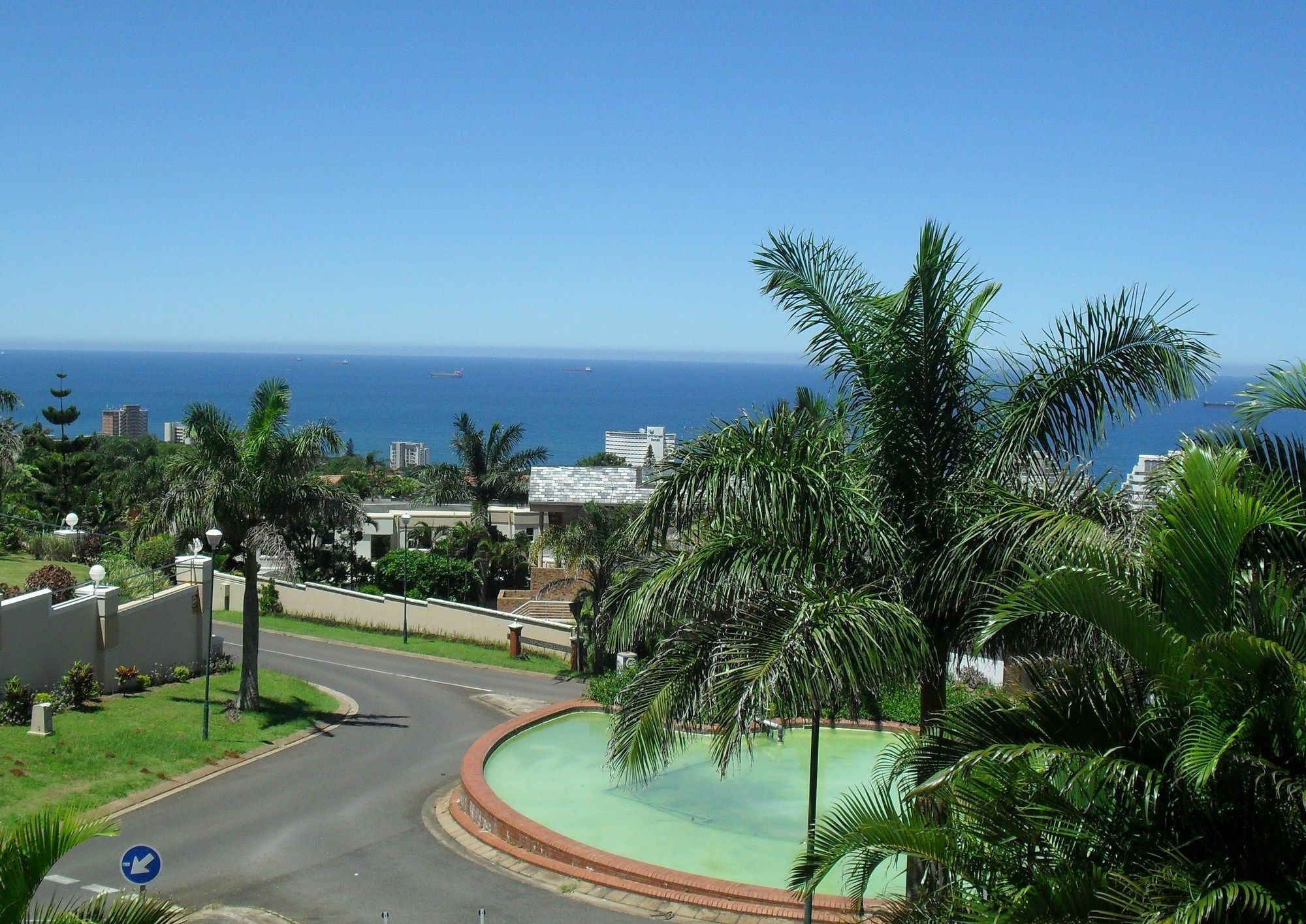 8 Royal Palm B&B Umhlanga Exterior photo