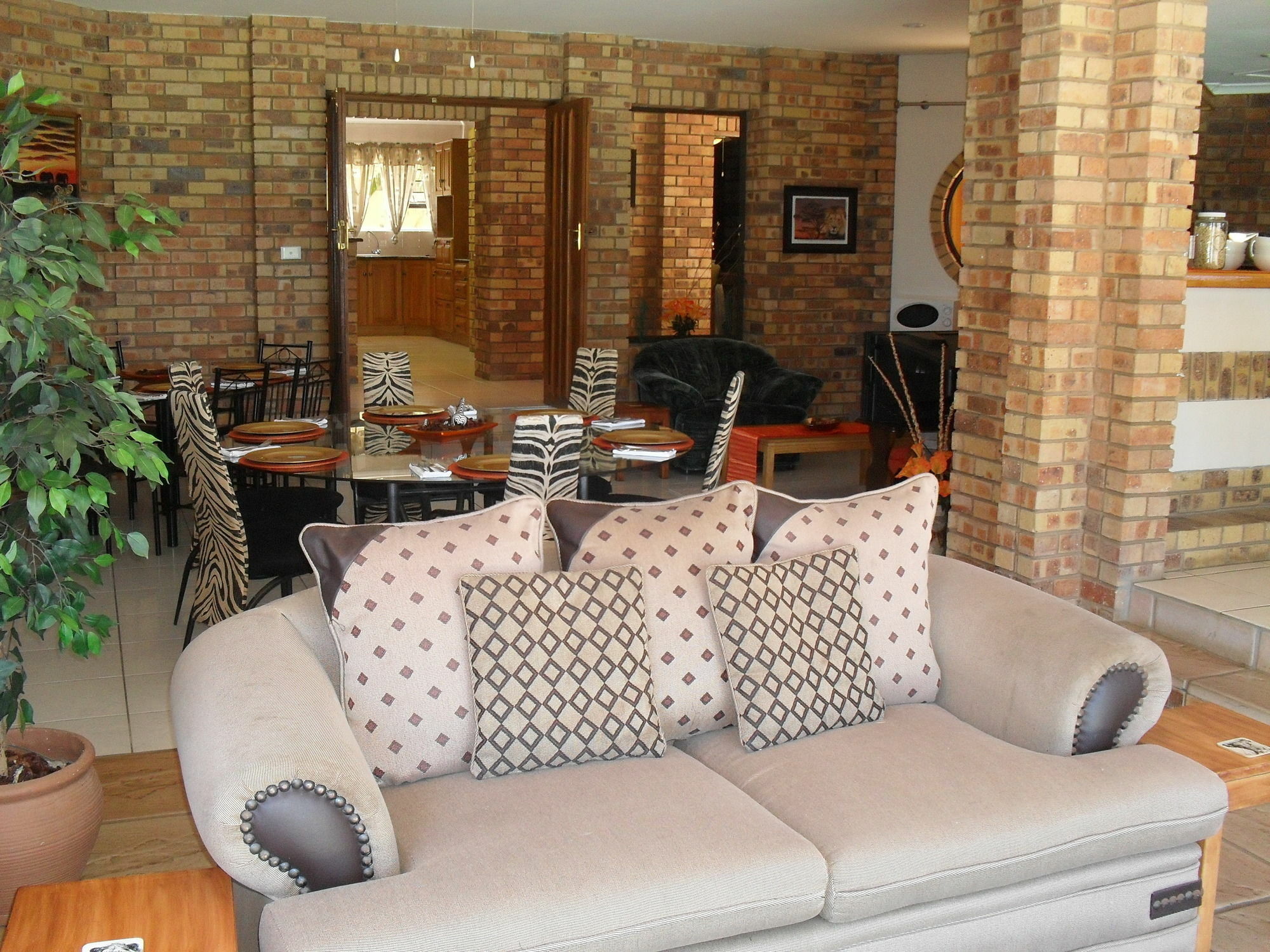 8 Royal Palm B&B Umhlanga Exterior photo